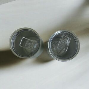 Grey insulated wine cup